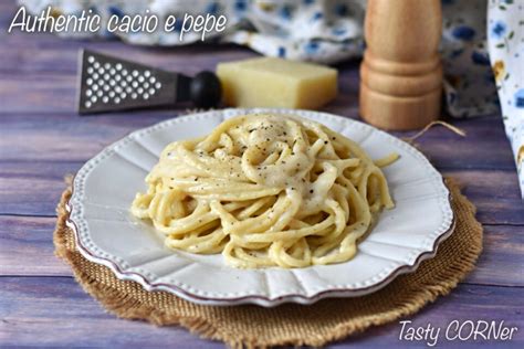   Cacio e Pepe: Uma explosão de sabor picante e cremoso que vai te levar direto para as ruas de Roma!