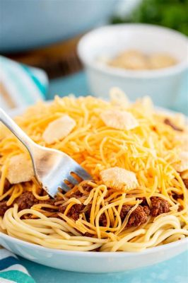  Cincinnati Chili: Uma Sinfonia Explosiva de Sabores e Texturas Aguardando Ser Desvendada!