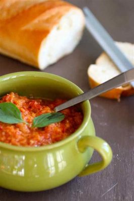  Pappa al Pomodoro: Uma Sinfonia de Texturas e Sabores do Sul da Itália!