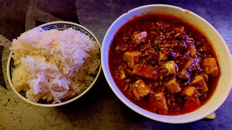  Tofu Douban de Zigong: Uma Explosão Picante de Texturas e Sabores Inesquecíveis!